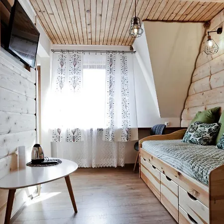 Проживание в семье Belmont *