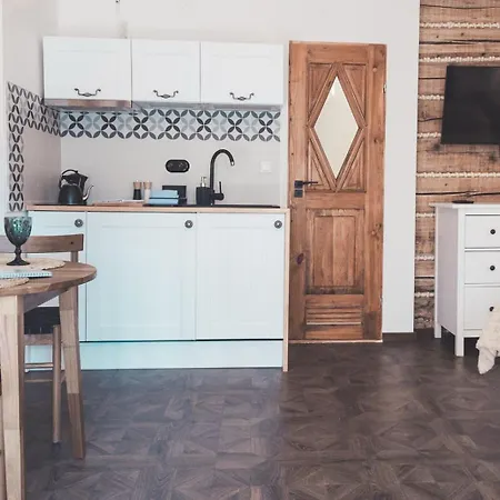 Проживание в семье Belmont